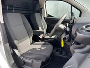 Vauxhall Combo L1H1 2300 100 ps Dynamic Panel Van - No VAT 5