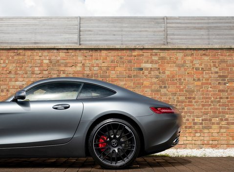 Mercedes-Benz Amg GT GT S 26