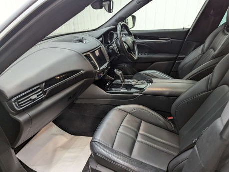Maserati Levante 3.0 Levante GranSport V6 Auto 4WD 5dr 54