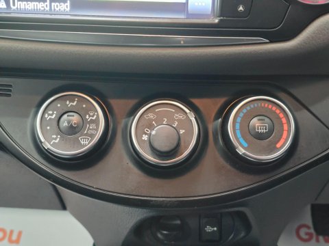 Toyota Yaris 1.33 Dual VVT-i Icon Euro 6 5dr 22