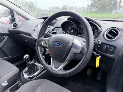 Ford Fiesta 1.0 ZETEC 9