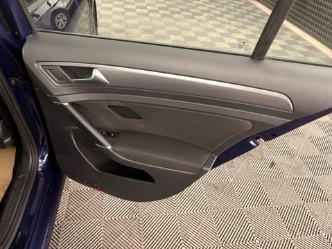 Volkswagen Golf 1.4 TSI SE Nav Euro 6 (s/s) 5dr 35