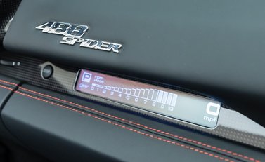 Ferrari 488 SPIDER 24