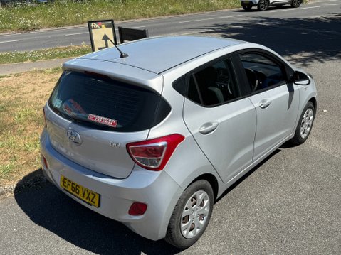 Hyundai i10 SE AUTOMATIC 32
