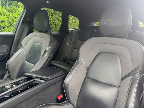 Volvo XC60 (Sold) 2.0h T8 Twin Engine 11.6kWh R-Design SUV 5dr Petrol Plug-in Hybrid A 8