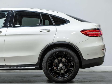 Mercedes-Benz GLC 2.1 GLC220d AMG Line (Premium Plus) Coupe 5dr Diesel G-Tronic 4MATIC Euro 6 26