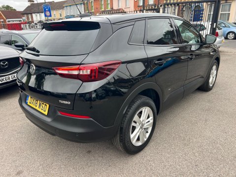Vauxhall Grandland X 1.2 Turbo SE Auto Euro 6 (s/s) 5dr 6