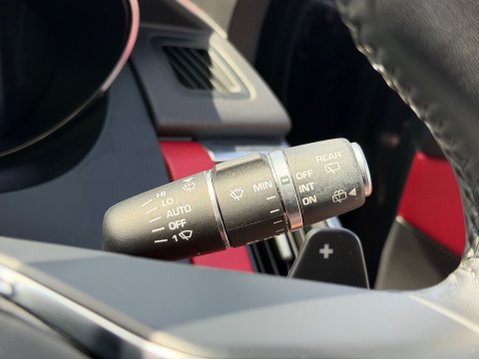 Jaguar E-Pace R-DYNAMIC HSE 17