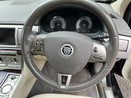 Jaguar XF 3.0D V6 S PORTFOLIO 4Dr AUTOMATIC 12