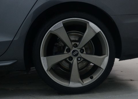 Audi A4 2.0 A4 S Line Black Edition 35 TFSI Semi-Auto 4dr 17