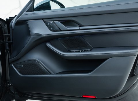 Porsche Taycan 4S 23