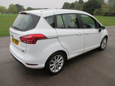 Ford B-Max 1.0T EcoBoost Titanium Navigator Euro 6 5dr 9