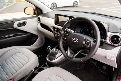 Hyundai i10 PREMIUM
