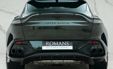 Aston Martin DBX 707 5