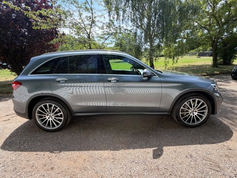 Mercedes-Benz GLC GLC 250 4MATIC AMG LINE 18