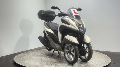 Yamaha Tricity 125 2015 3 WHEELER TRIKE 125CC PROJECT BIKE SPARES OR REPAIR LEARNER 3