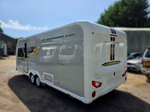 Coachman Laser Xcel 875 Kingsham 30th Special Edition 9