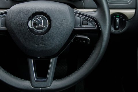 Skoda Yeti Outdoor SE L DRIVE TSI DSG 19