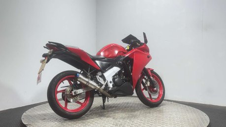 Honda CBR 2013 SPORTS BIKE PROJECT BIKE PARTS BIKE BREAKER 125CC 2