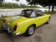 MG B ROADSTER 10