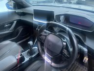 Peugeot 2008 PURETECH S/S GT LINE 8