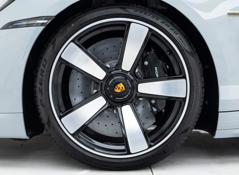 Porsche 911 (992) Sport Classic 8