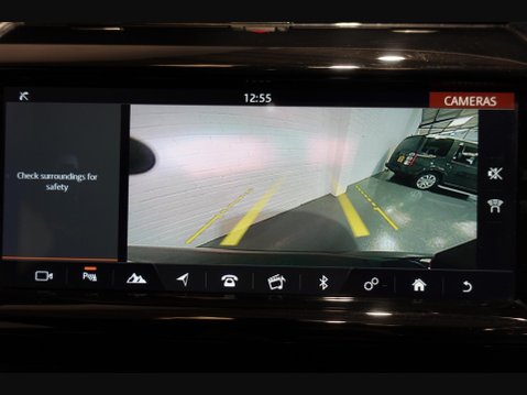 Land Rover Discovery Sport 2.0 D180 MHEV R-Dynamic SE Auto 4WD Euro 6 (s/s) 5dr 28