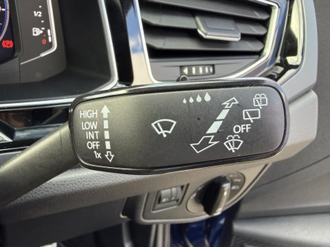 Volkswagen Taigo 1.0 TSI R-Line SUV 5dr Petrol Manual Euro 6 (s/s) (110 ps) 30