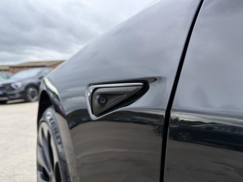 Tesla Model 3 (Dual Motor) Performance Saloon 4dr Electric Auto 4WDE (Performance Upgrade 47