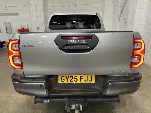 Toyota Hilux INVINCIBLE X 4WD 6