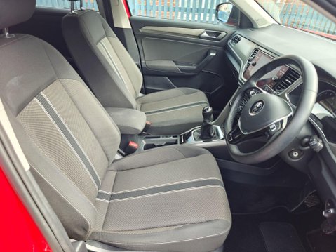 Volkswagen T-Roc 1.5 TSI EVO Design Euro 6 (s/s) 5dr 17
