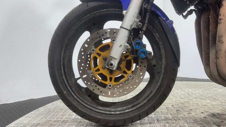 Yamaha FZS 2003 HIGH MILES RUNNING PROJECT BIKE SPARES OR REPAIR 600CC 32