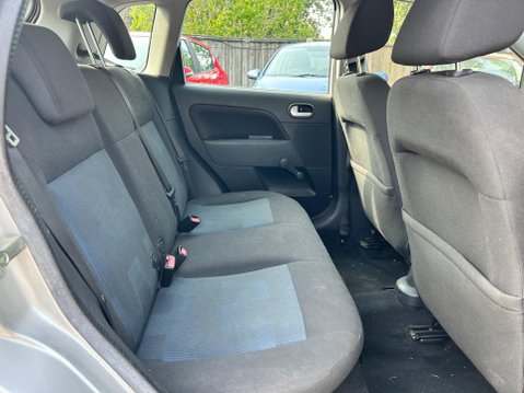 Ford Fiesta ZETEC CLIMATE 16V 13