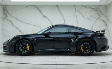 Porsche 911 Turbo S (992) 5