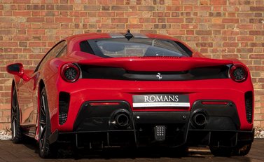Ferrari 488 Pista 3