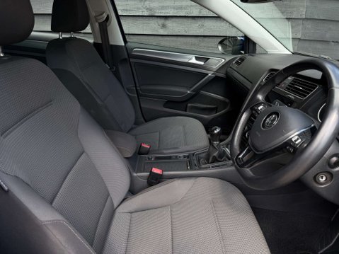 Volkswagen Golf 1.0 Golf SE Nav TSi 5dr 23