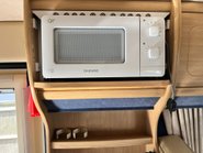 Auto-Sleepers Nuevo ES 4 BERTH PEUGEOT BOXER 2.2 HDI CHASSIS 20