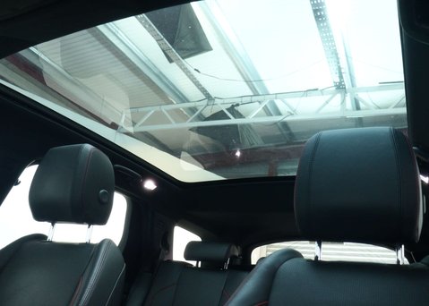 Land Rover Discovery Sport 2.0 Discovery Sport R-Dynamic HSE D Auto 4WD 5dr 49