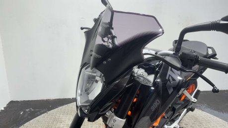 KTM 390 DUKE 2014 FULL HISTORY ONLY 5K VERY CLEAN A2 READY NAKED BIKE 390CC 36