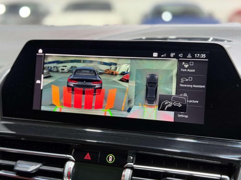 BMW 8 Series 3.0 840i Saloon 4dr Petrol Steptronic Euro 6 (s/s) (340 ps) 39