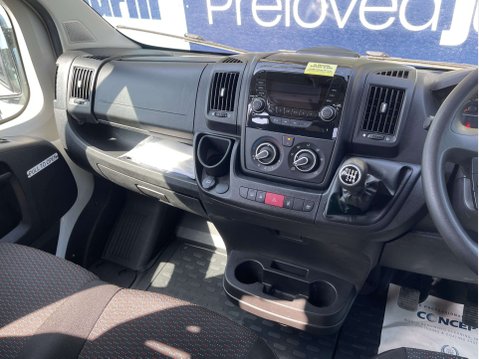Peugeot Boxer 335 L3H2 16-Seat Non-D1 3.5t Minibus with A/C. ULEZ Euro 6. 21
