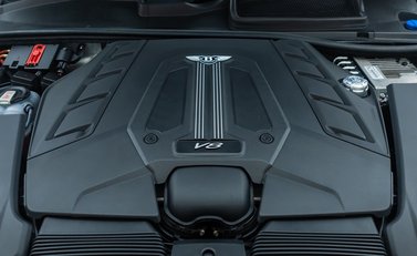 Bentley Bentayga V8 First Edition 39