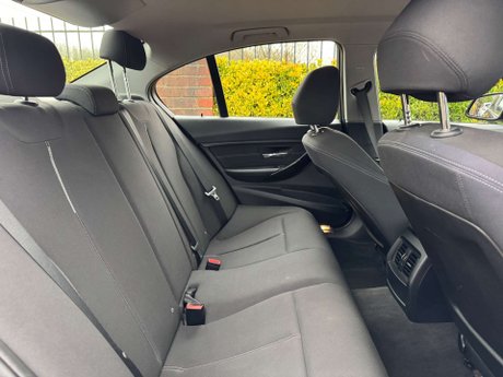 BMW 3 Series 2.0 318d Sport 4dr 30