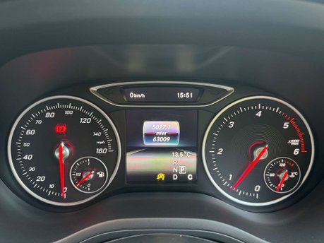 Mercedes-Benz B Class 2.1 B 200 AMG Line Premium+ D Auto 5dr 35