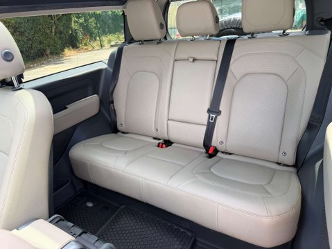 Land Rover Defender 3.0 Defender 90 XS Edition MHEV Auto 4WD 3dr 29