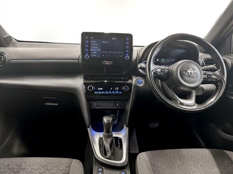 Toyota Yaris Cross 1.5 VVT-h Design SUV 5dr Petrol Hybrid E-CVT Euro 6 (s/s) (116 ps) 19