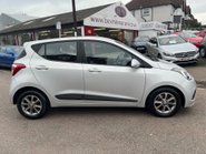 Hyundai i10 1.2 PREMIUM 8