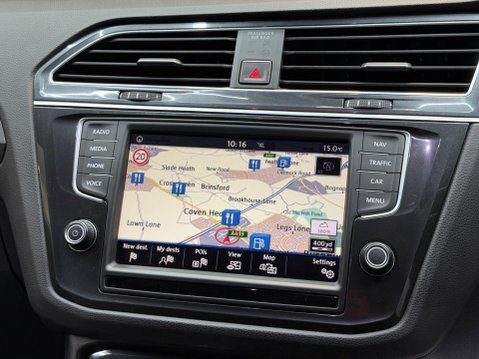 Volkswagen Tiguan 2.0 TDI BlueMotion Tech R-Line Euro 6 (s/s) 5dr 74