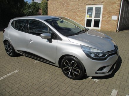 Renault Clio 0.9 TCe Play Euro 6 (s/s) 5dr