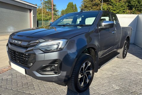 Isuzu D-Max DL40 4x4 Extended Cab 2.2 Automatic Pickup - In Stock! 5